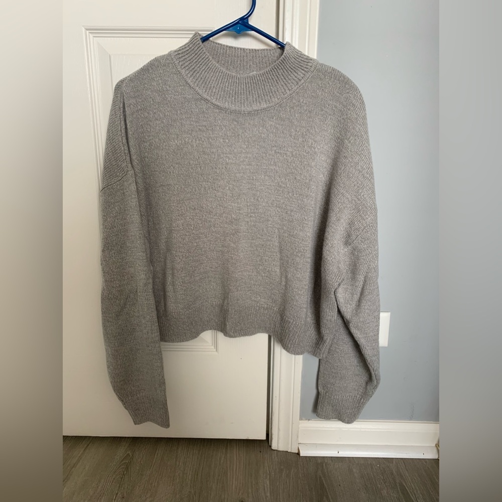 Gray Knit Crop Top